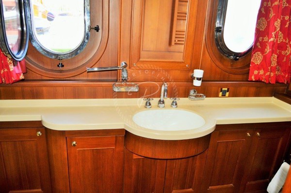 2008 TRAWLER 30M