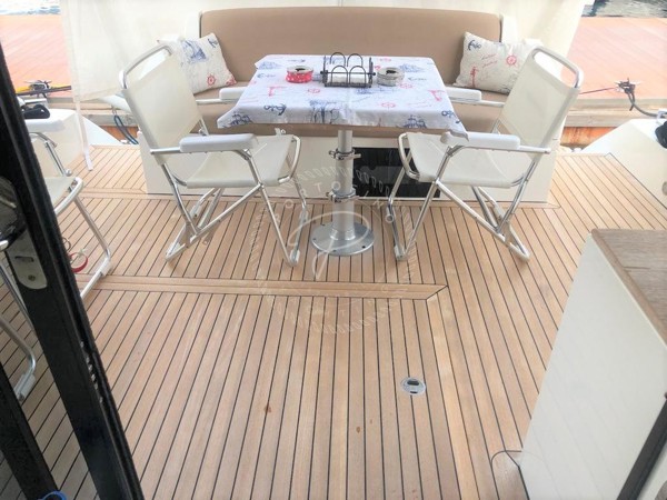 2012 FAIRLINE TARGA 50 GT