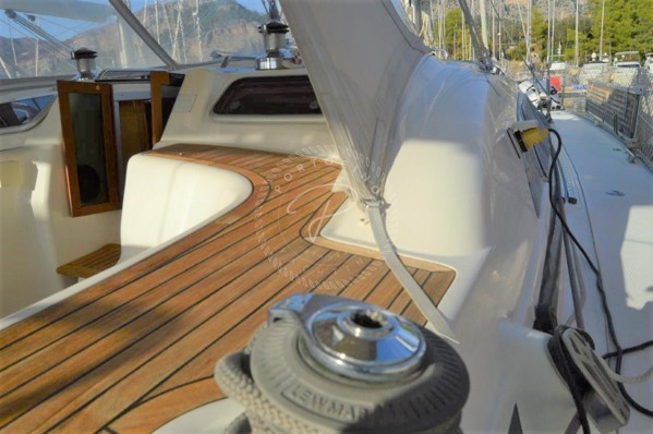 2008 BAVARIA VISION 50