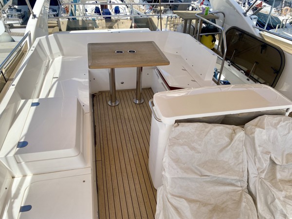 2009 PRINCESS 62