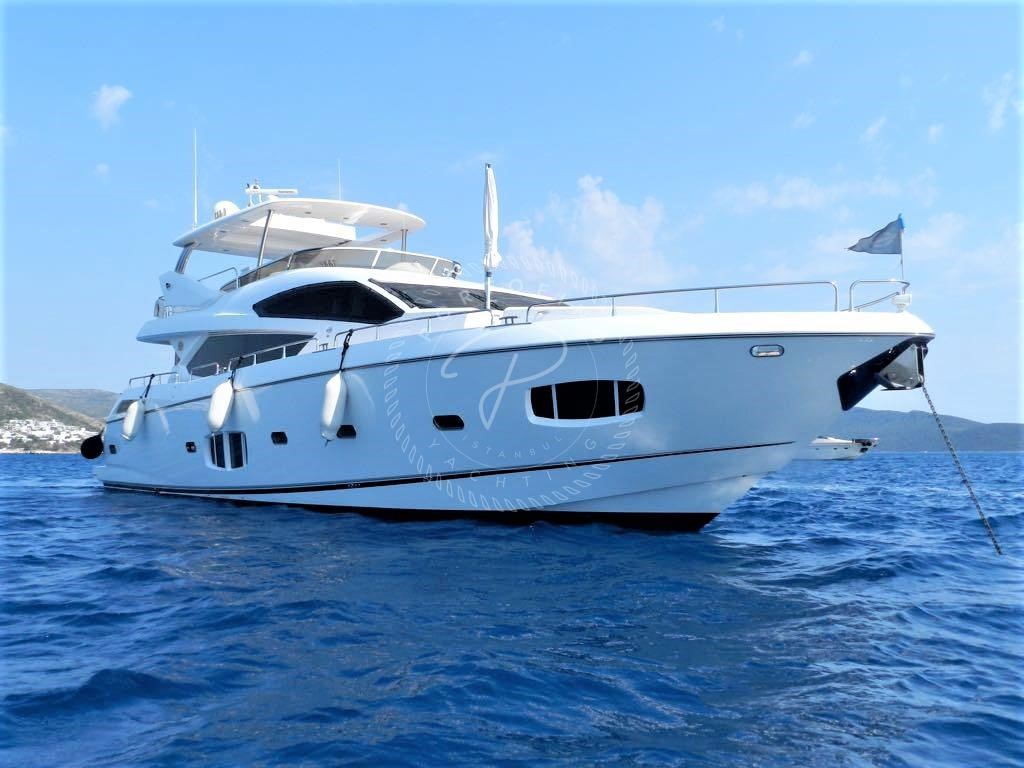 2012 SUNSEEKER 80