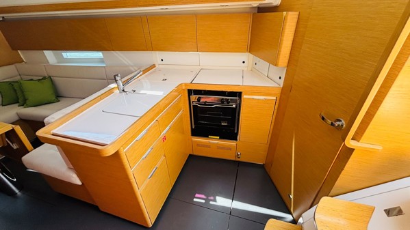 2013 ELAN 400
