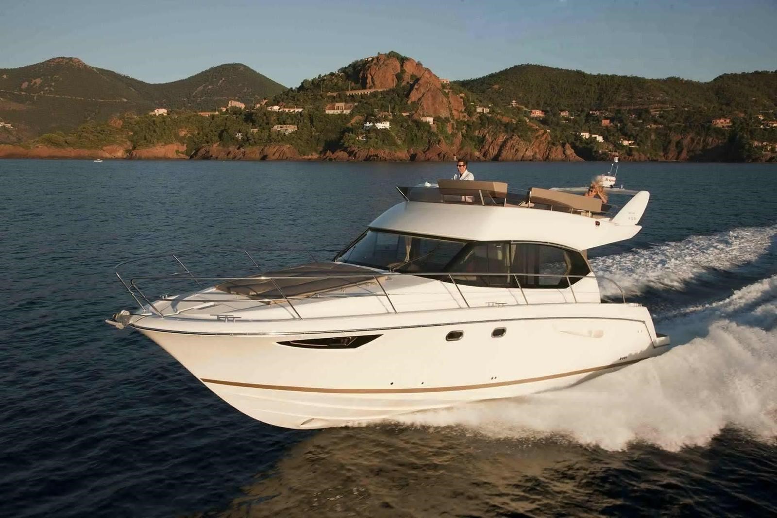 2011 PRESTIGE 400 FLY