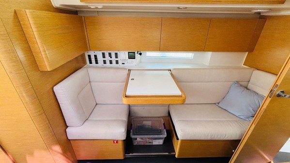 2013 ELAN 400