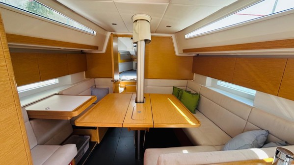 2013 ELAN 400